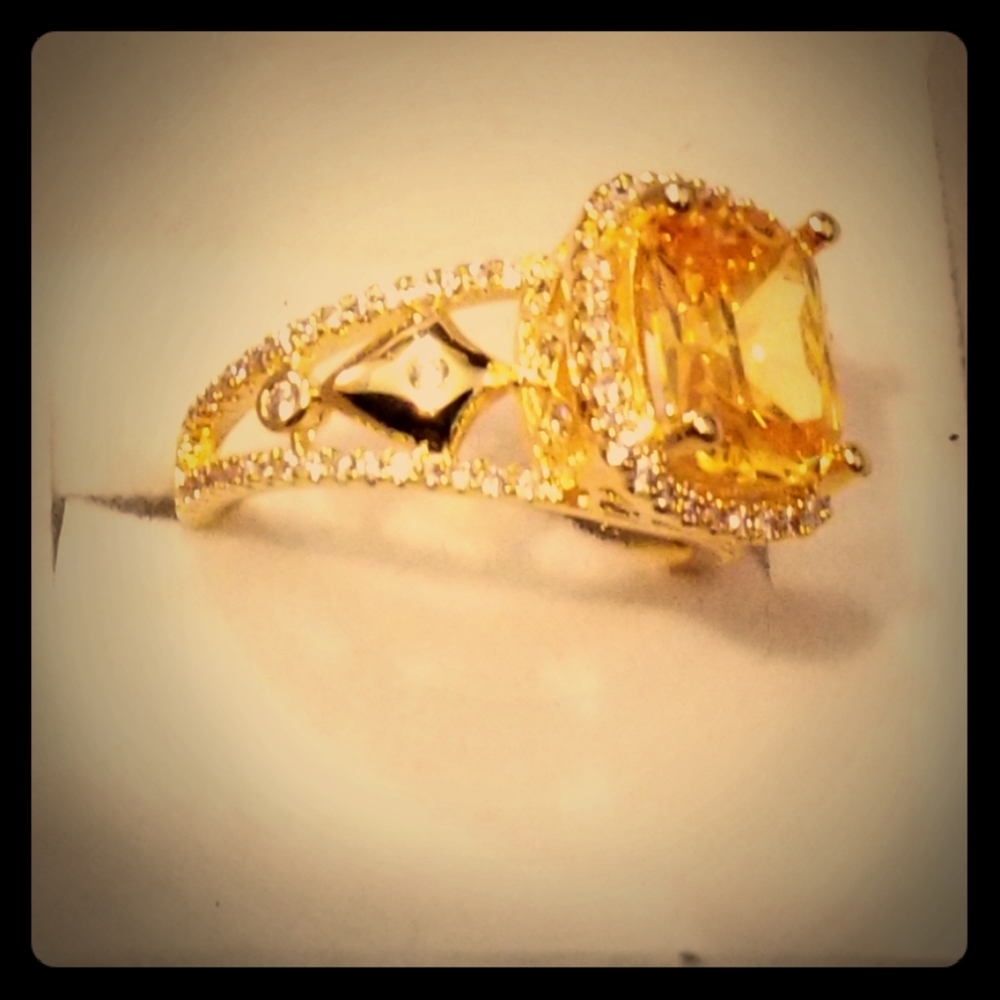 Topaz ring